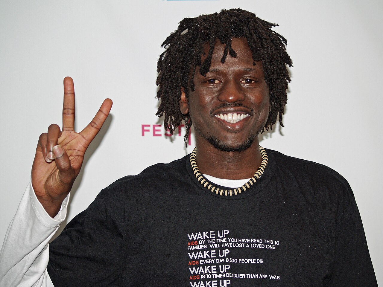 Imagem de apoio: Emmanuel Jal by David Shankbone